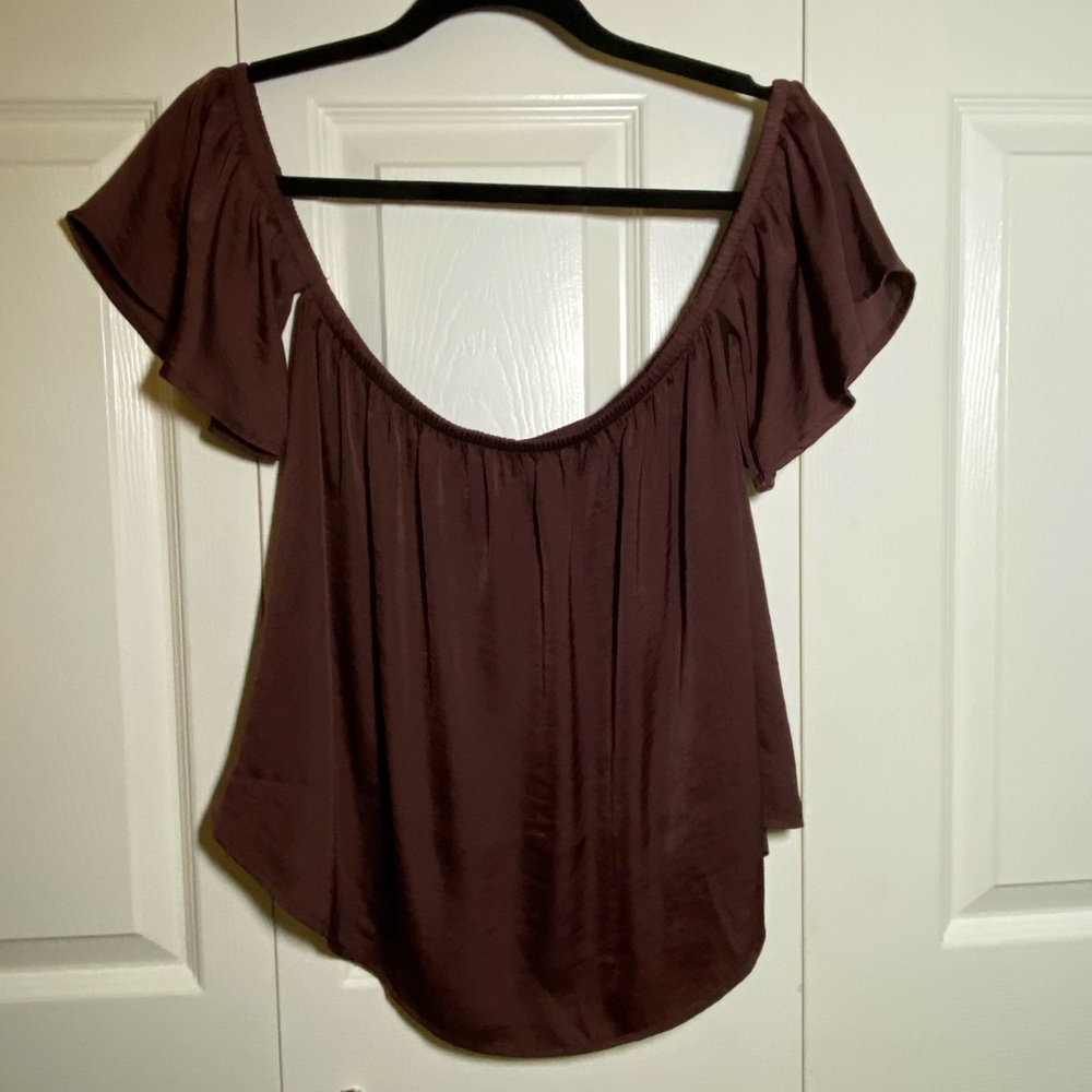 American Eagle Outfitters Off-Shoulder Top